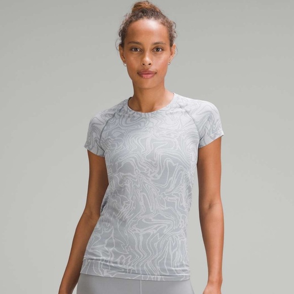 Lululemon Swiftly Tech Short-Sleeve Shirt 2.0 - Picture 1 of 6